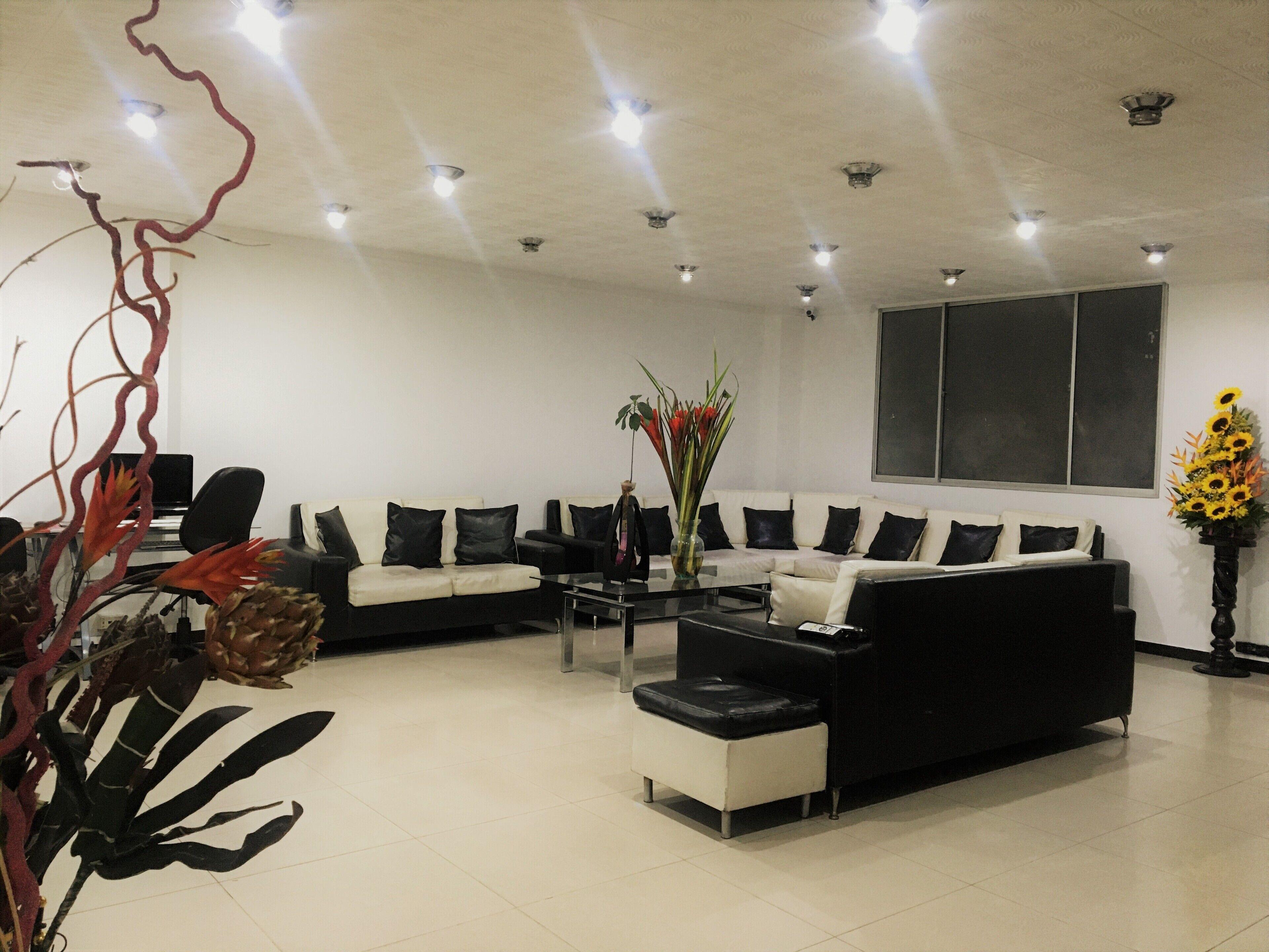 Hotel Ejecutivo Av La Esperanza — Fotos 1